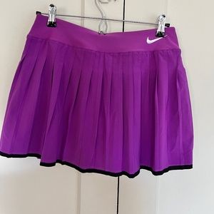 Nike tennis skort